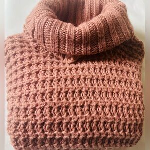 Express brand, knitted sweater, brown color. size S